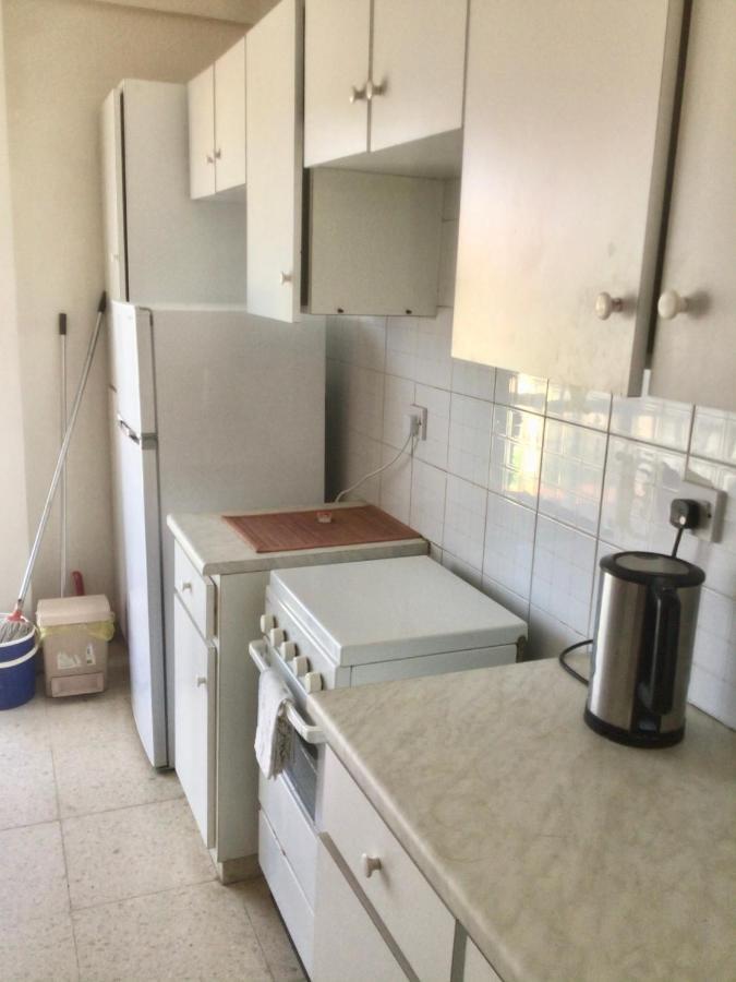 King Philips Apartment Пафос Екстериор снимка